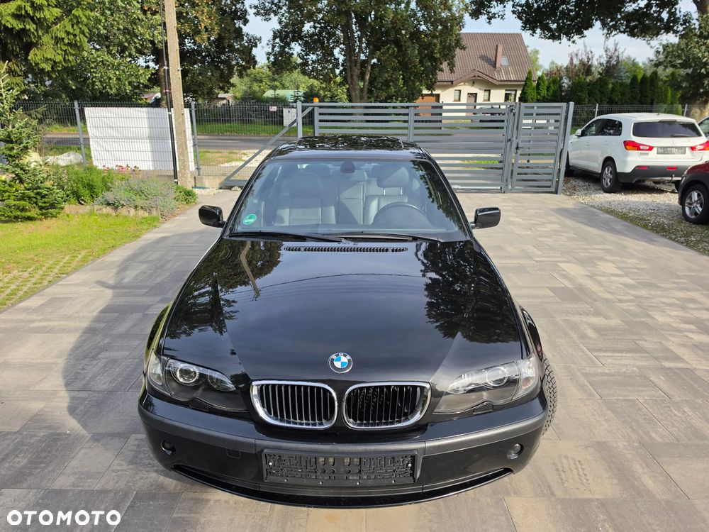BMW Seria 3 325i - 4