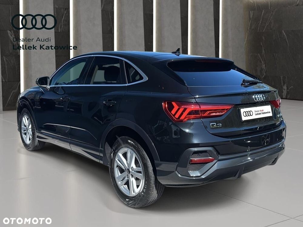 Audi Q3 Sportback - 6