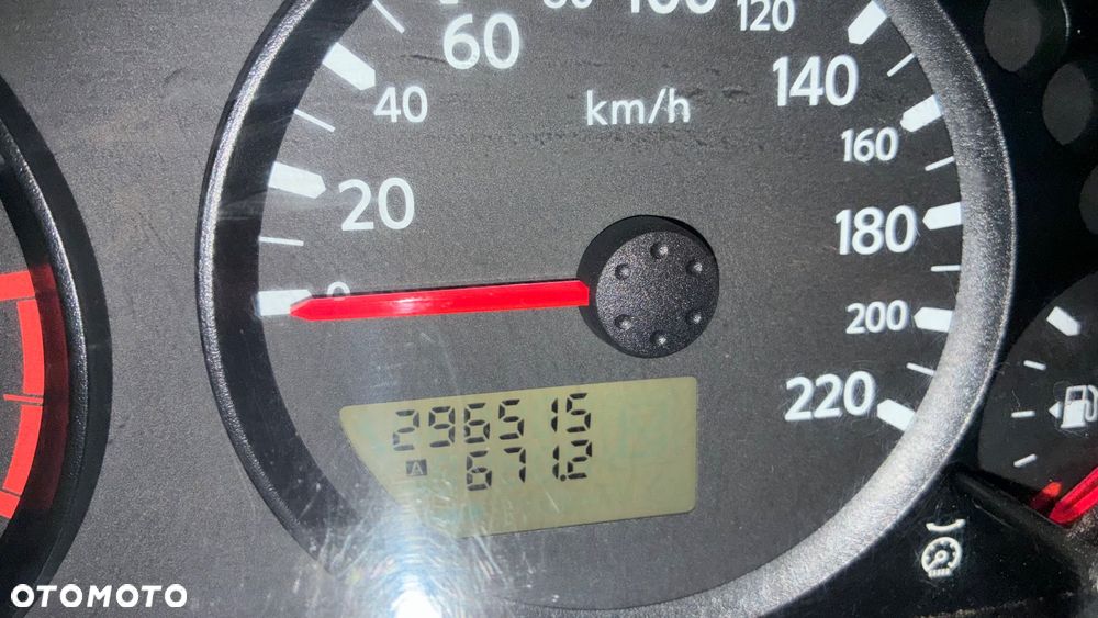 Nissan Navara 2.5 D LE - 9