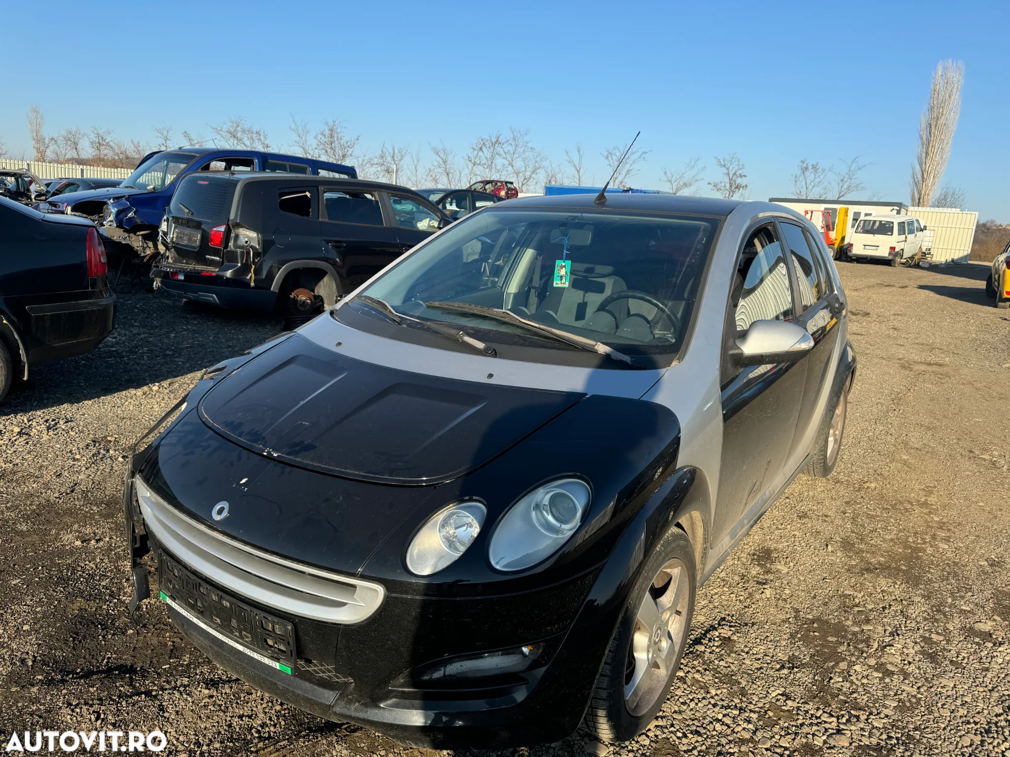 Dezmembram Smar Forfour an fabr 2005 motor 1.1b - 2