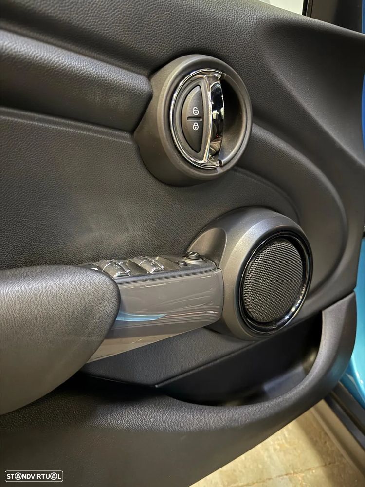 MINI 5 Portas Cooper D - 13