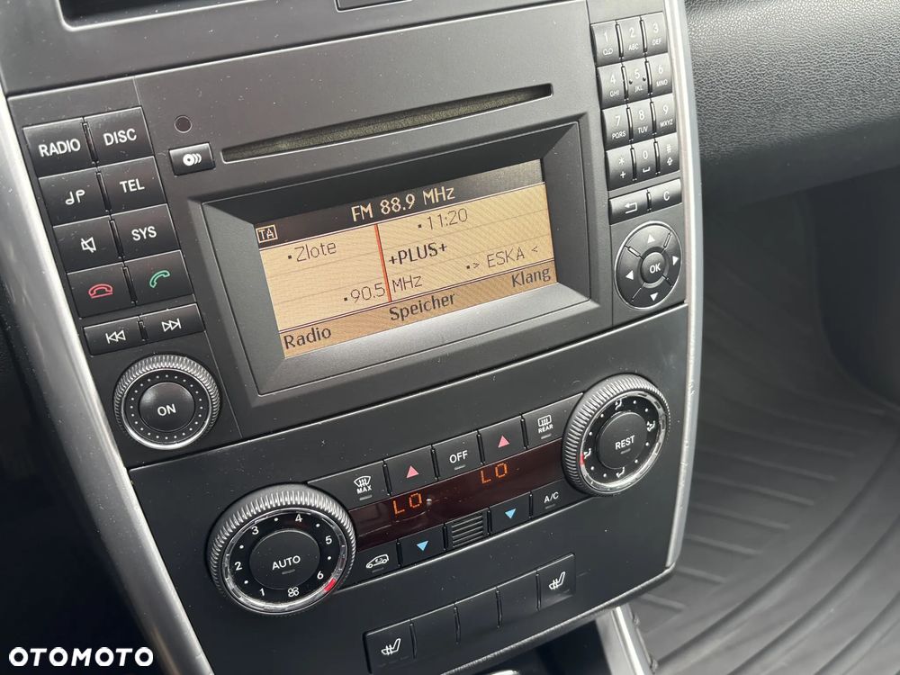 Mercedes-Benz Klasa B 200 SPORT EDITION - 23