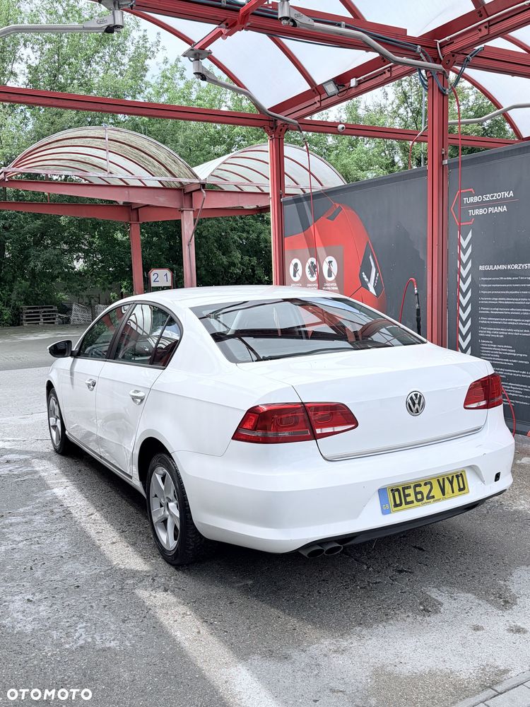 Volkswagen Passat - 5
