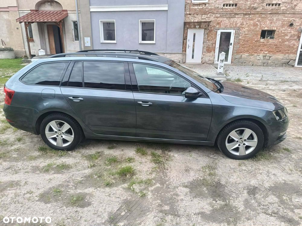 Skoda Octavia 2.0 TDI SCR Ambition DSG - 20