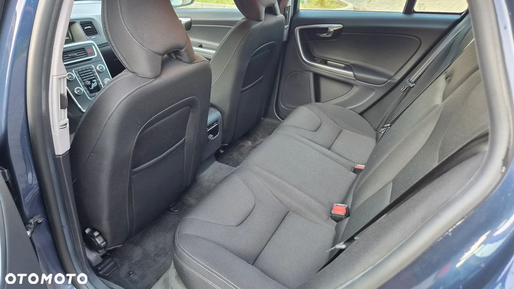 Volvo V60 D4 Edition Pro - 12