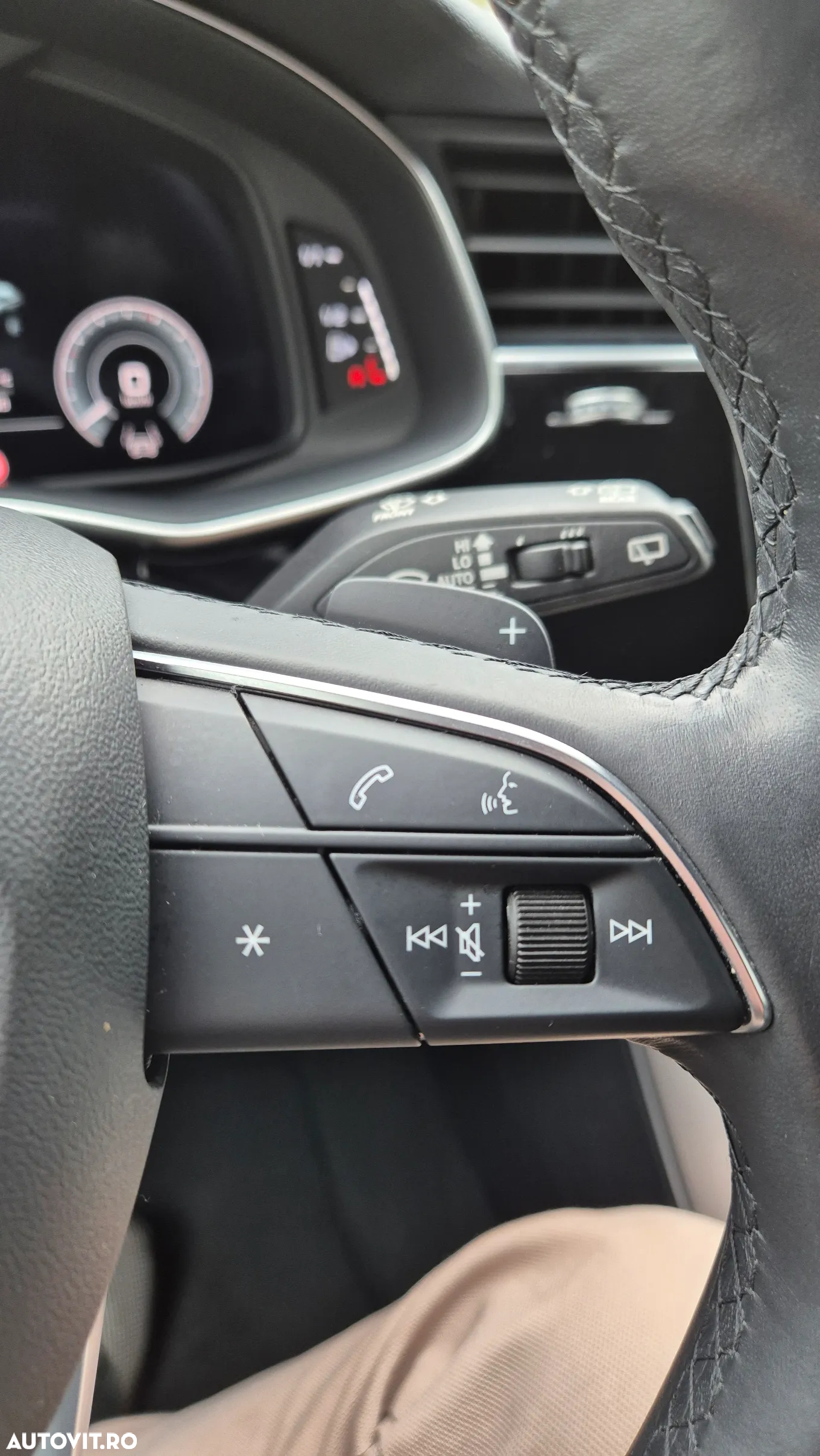 Audi Q8 55 TFSI e quattro Tiptronic PHEV - 15