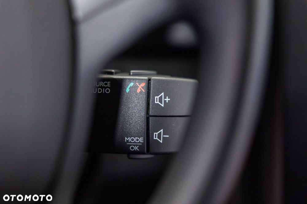 Renault Clio 1.2 16V Life EU6 - 38