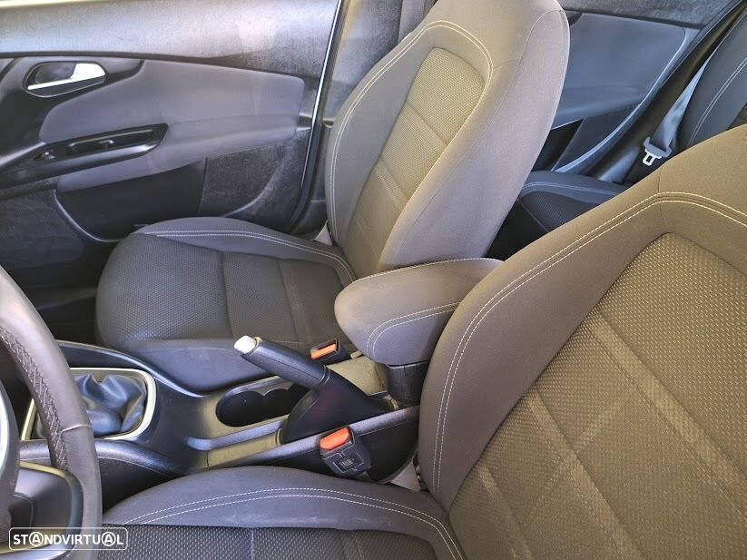 Fiat Tipo Station Wagon 1.3 M-Jet Lounge - 8