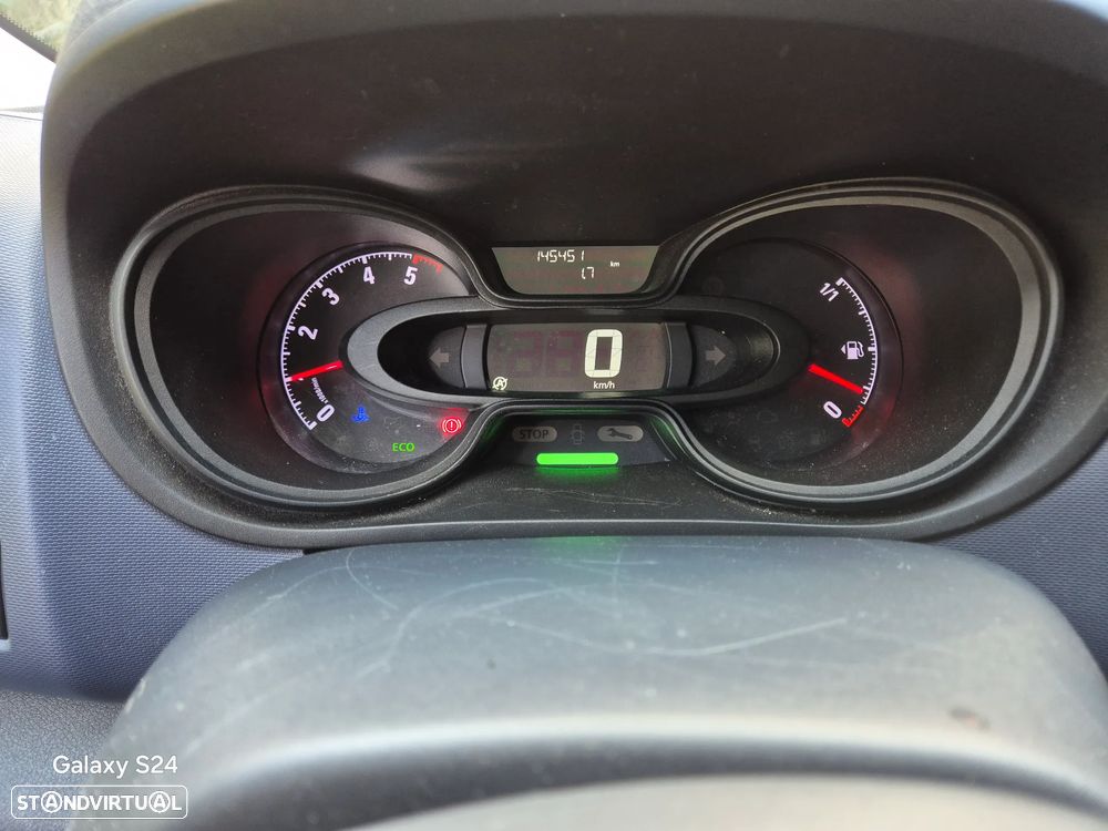 Opel Vivaro - 15