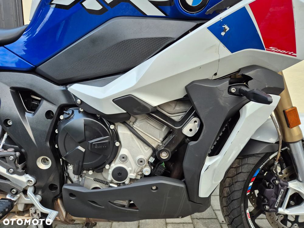 BMW XR - 30