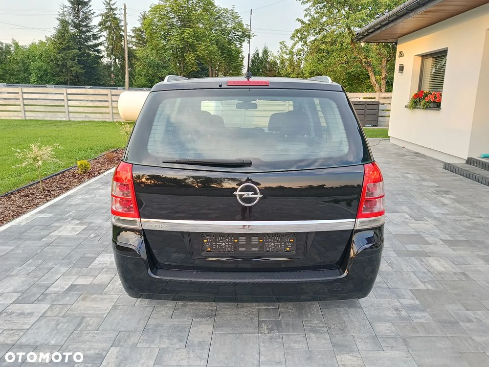 Opel Zafira - 3