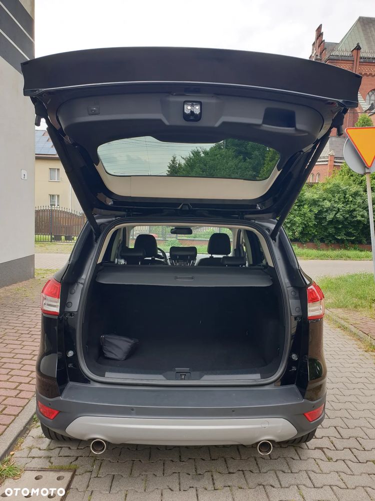 Ford Kuga 2.0 TDCi 4x4 Titanium - 38