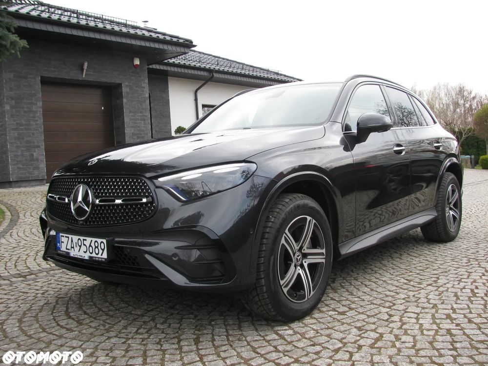 Mercedes-Benz GLC - 33