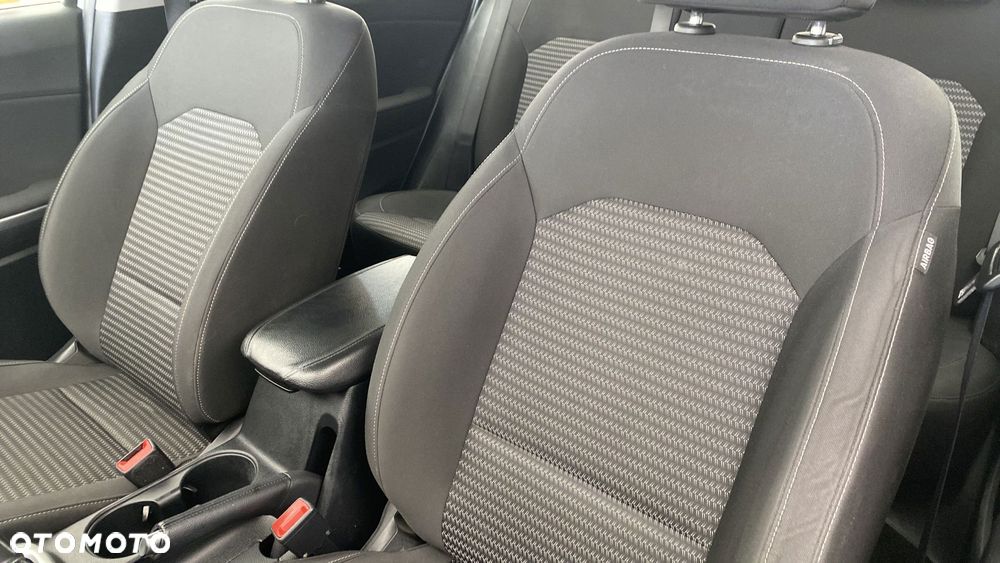 Kia Ceed 1.5 T-GDI M - 11