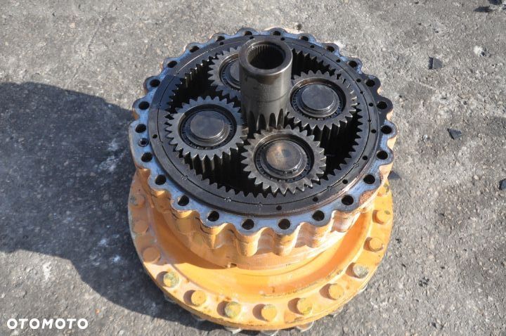 ZWOLNICA FINAL DRIVE CASE 921 - 2