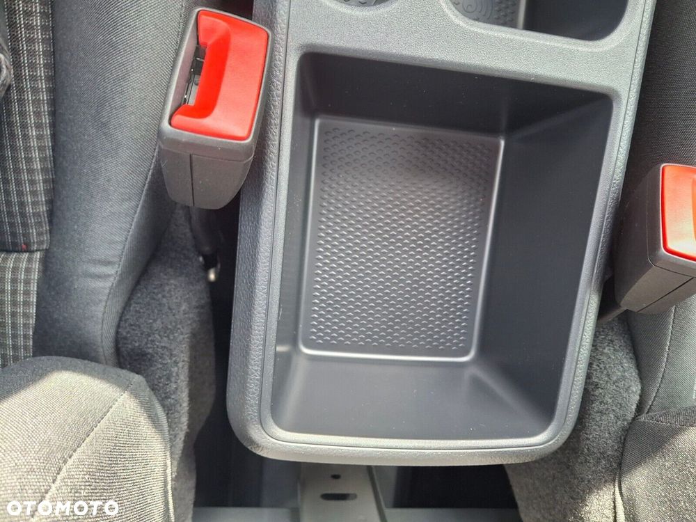 Volkswagen Caddy Cargo - 17