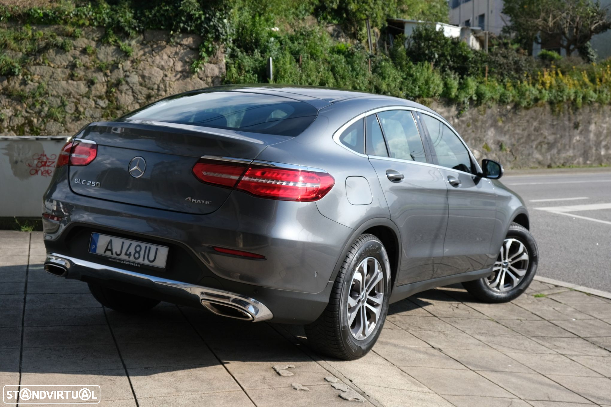 Mercedes-Benz GLC 250 Coupe 4Matic 9G-TRONIC Exclusive - 5