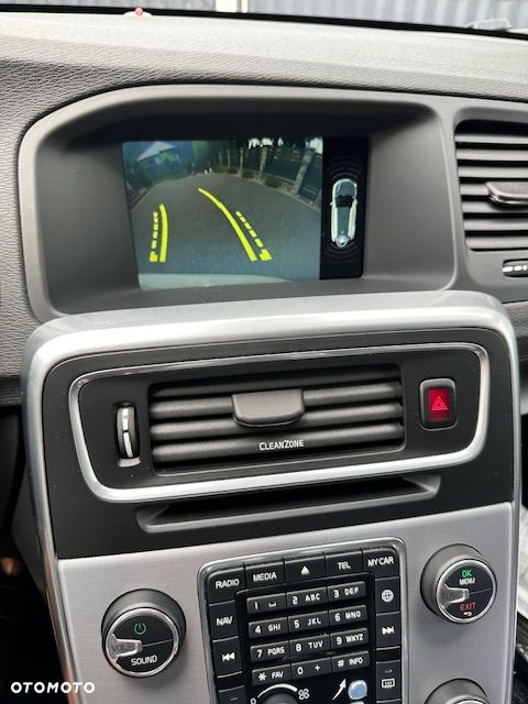 Volvo V60 D4 Geartronic Summum - 12