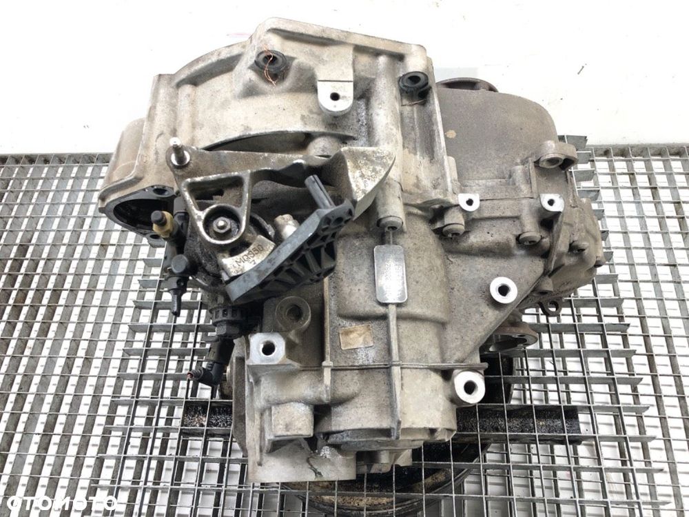 SKRZYNIA BIEGÓW  SKODA SUPERB II Kombi (3T5) 2009 - 2015 2.0 TDI 125 kW [170 KM] olej napędowy - 6