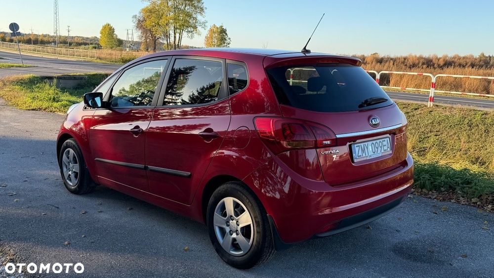 Kia Venga - 25