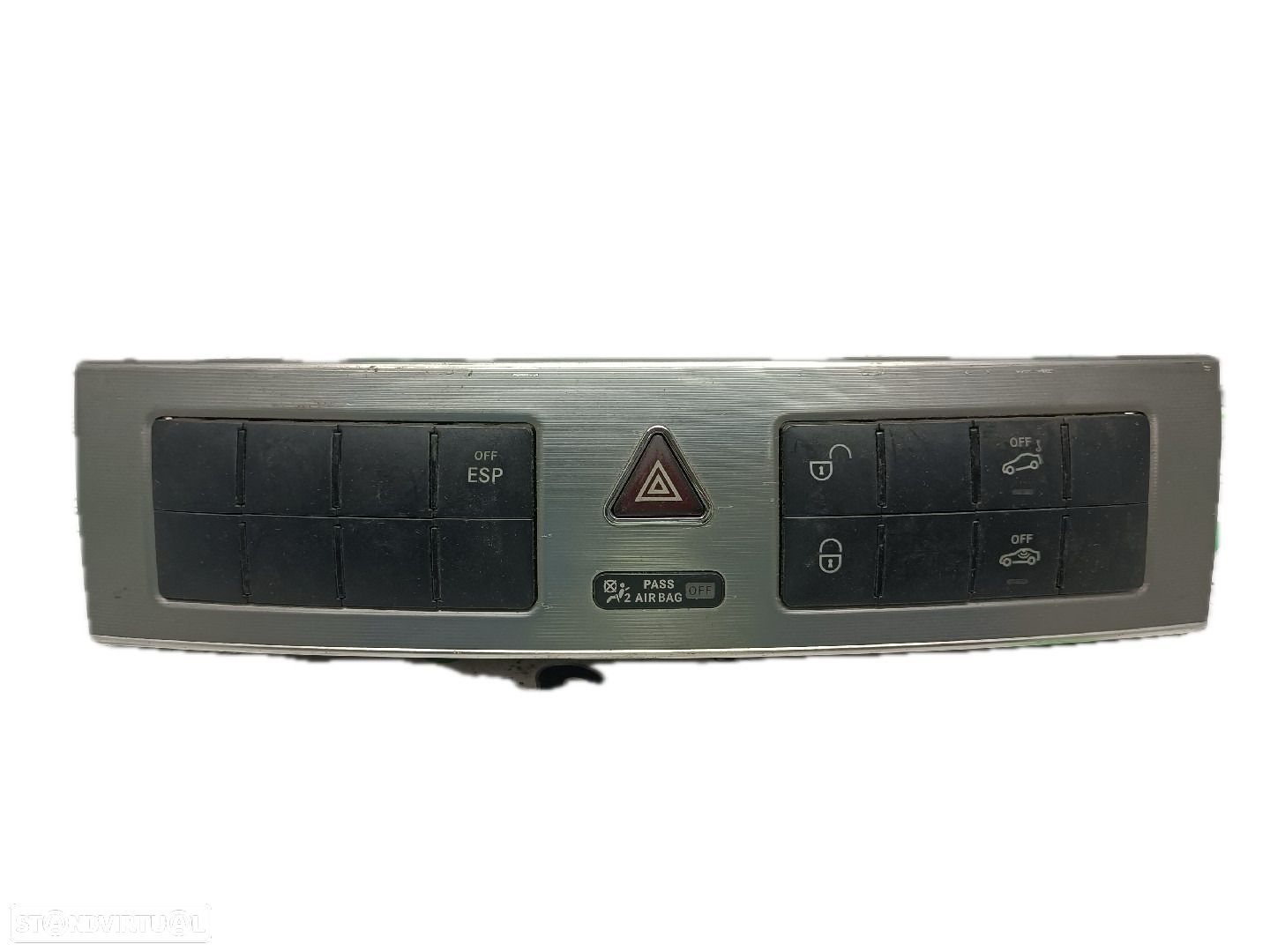 Botão De 4 Piscas Mercedes-Benz C-Class (W203) - 1