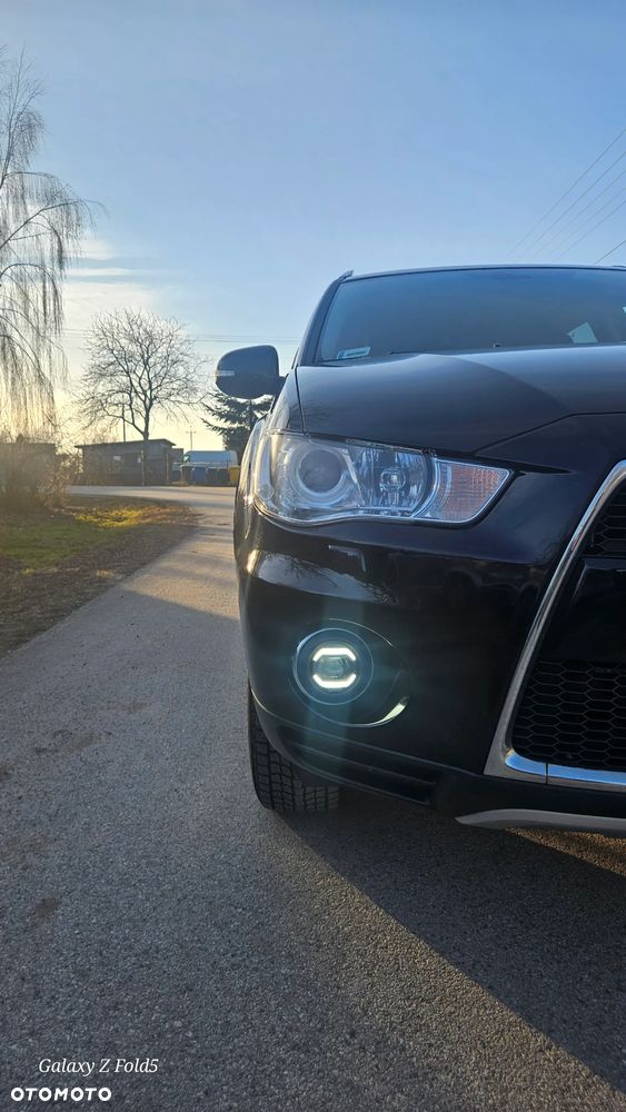 Mitsubishi Outlander - 21