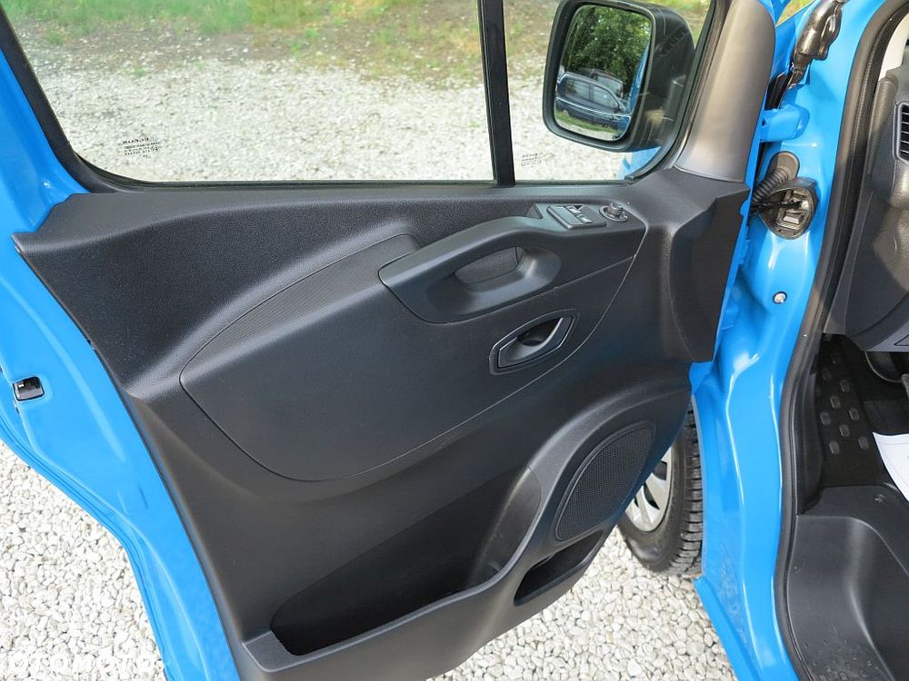 Renault Trafic - 18