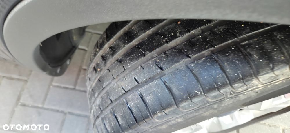 Ford Kuga - 20