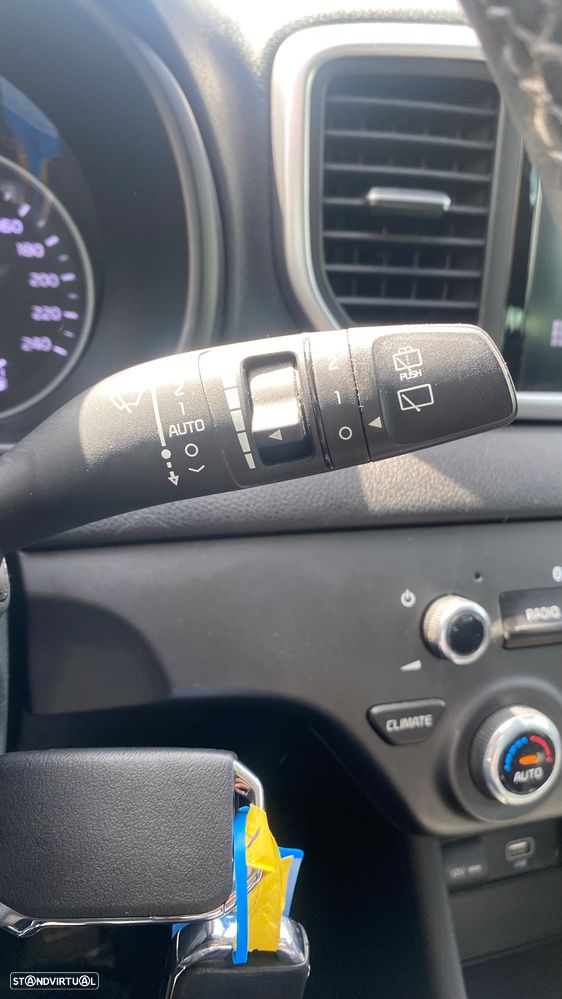 Kia Sportage 1.6 CRDI ISG Urban - 33
