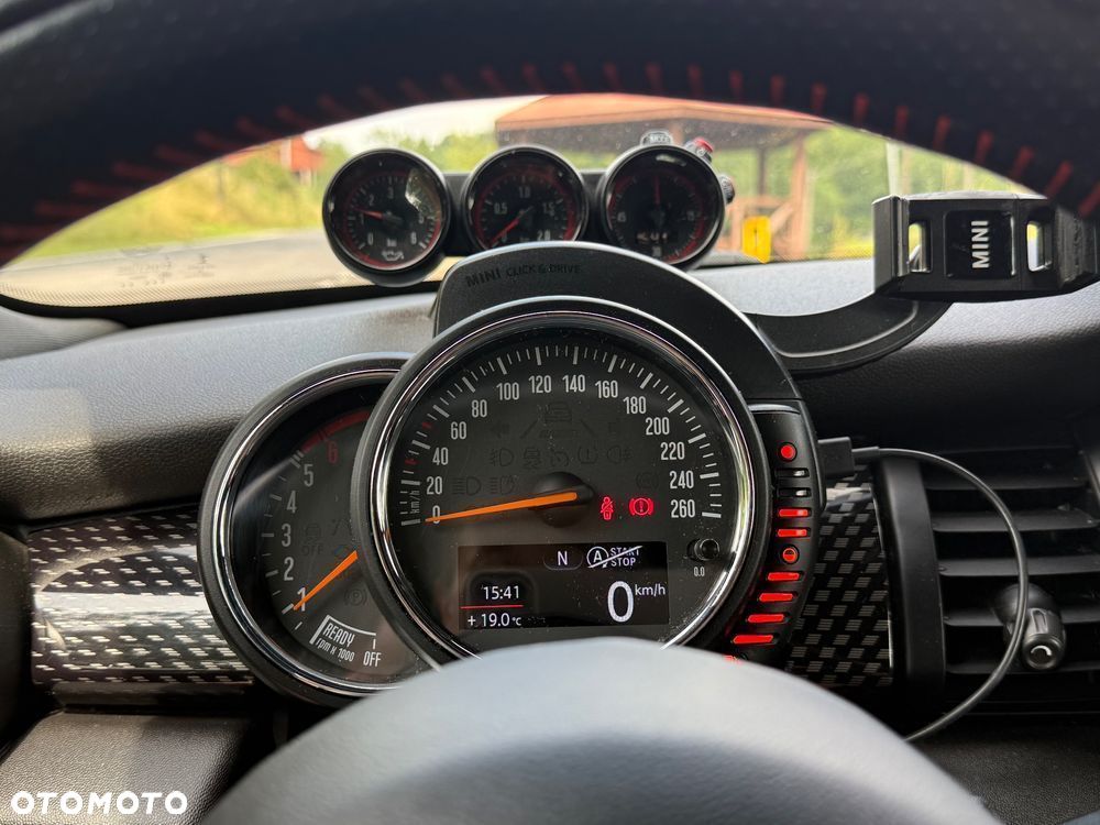 MINI John Cooper Works - 13