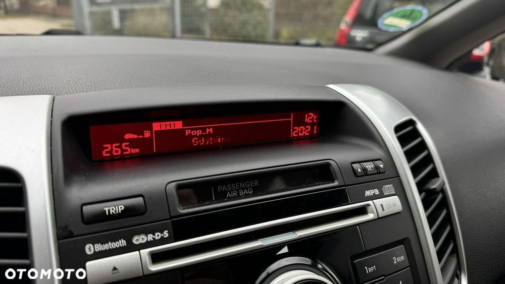 Kia Venga - 25