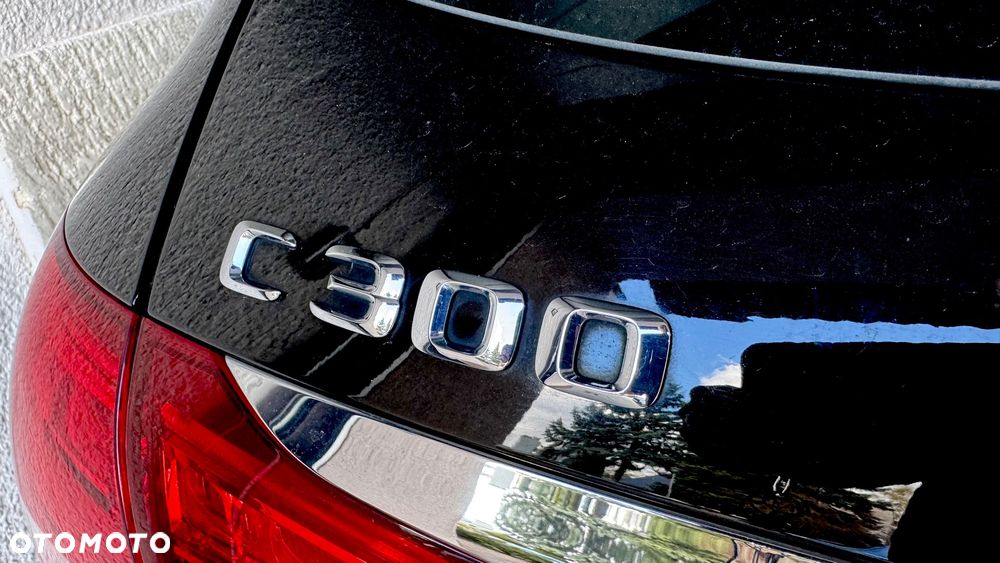 Mercedes-Benz Klasa C 300 7G-TRONIC - 2