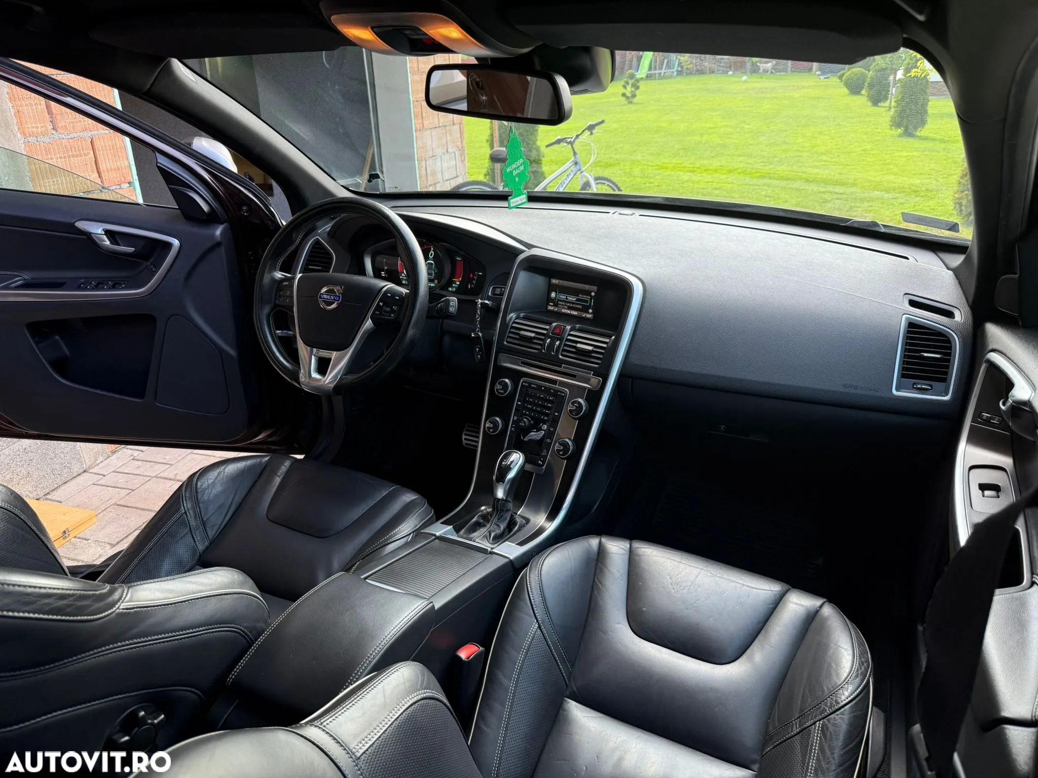 Volvo XC 60 D4 AWD Geartronic RDesign - 4