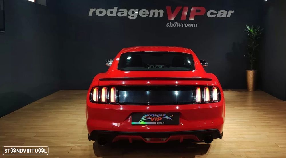 Ford Mustang 2.3 Eco Boost Aut. - 6