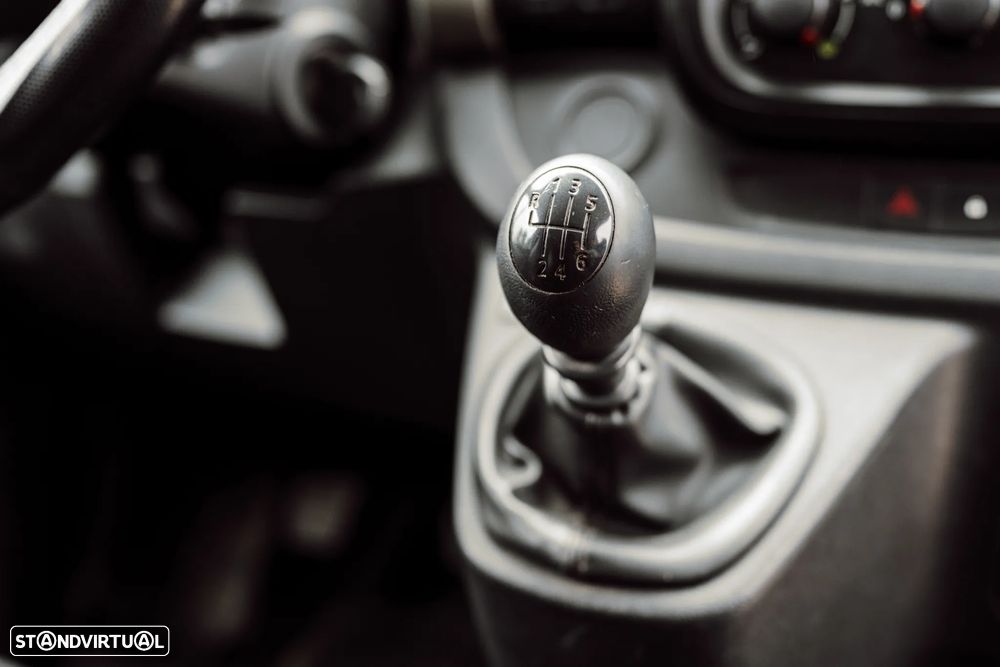 Renault Trafic 1.6 dCi L2H1 1.2T - 8