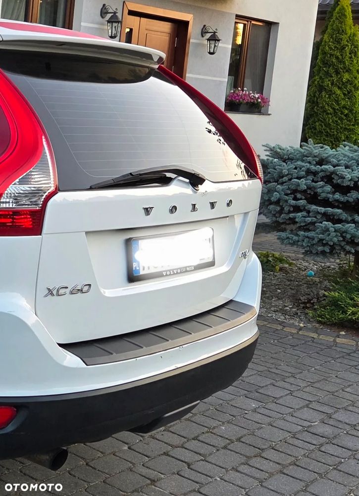 Volvo XC 60 D3 Momentum - 4