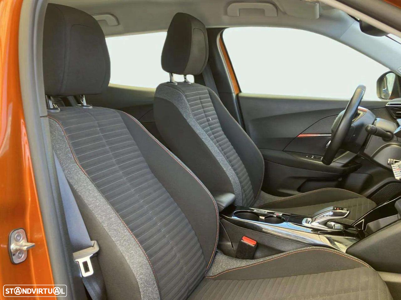 Peugeot e-2008 50 kWh Active - 14