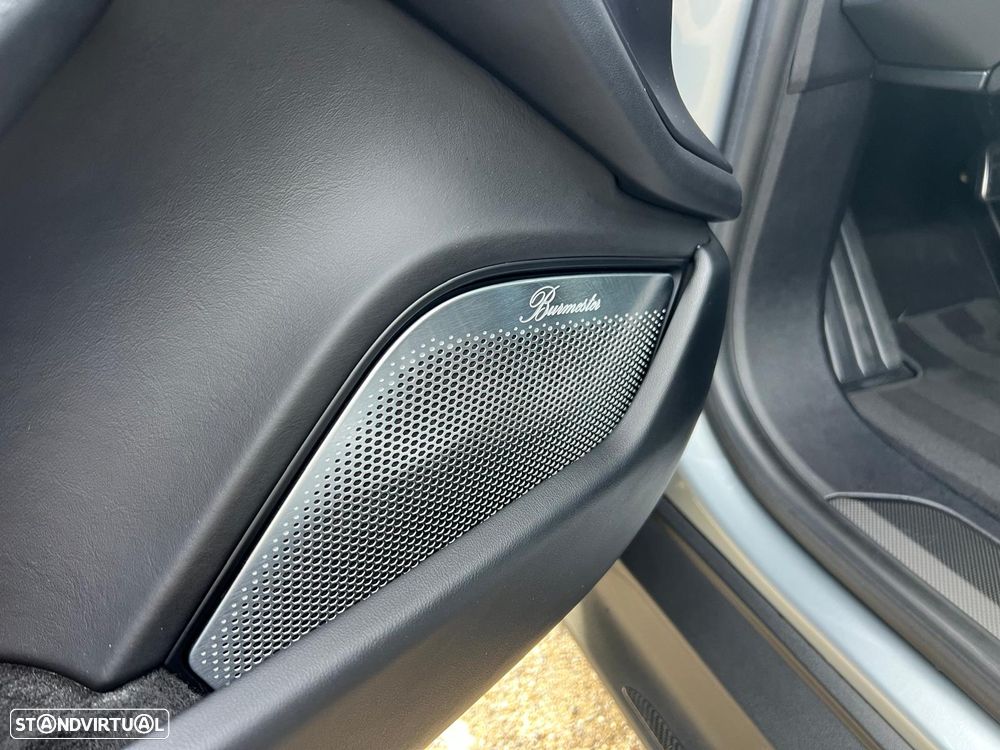 Porsche Taycan Turbo S - 18