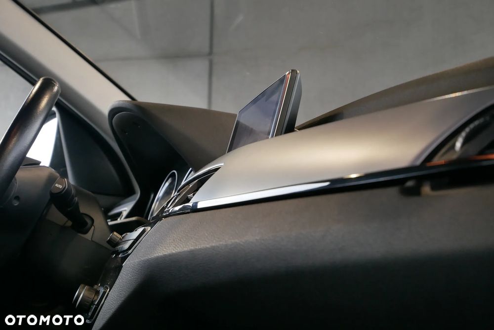 BMW X1 ver-sdrive18i-business-edition - 26