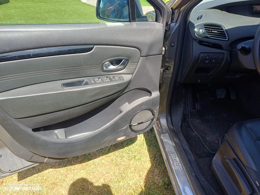 Renault Scénic 1.5 dCi Bose Editon EDC - 6