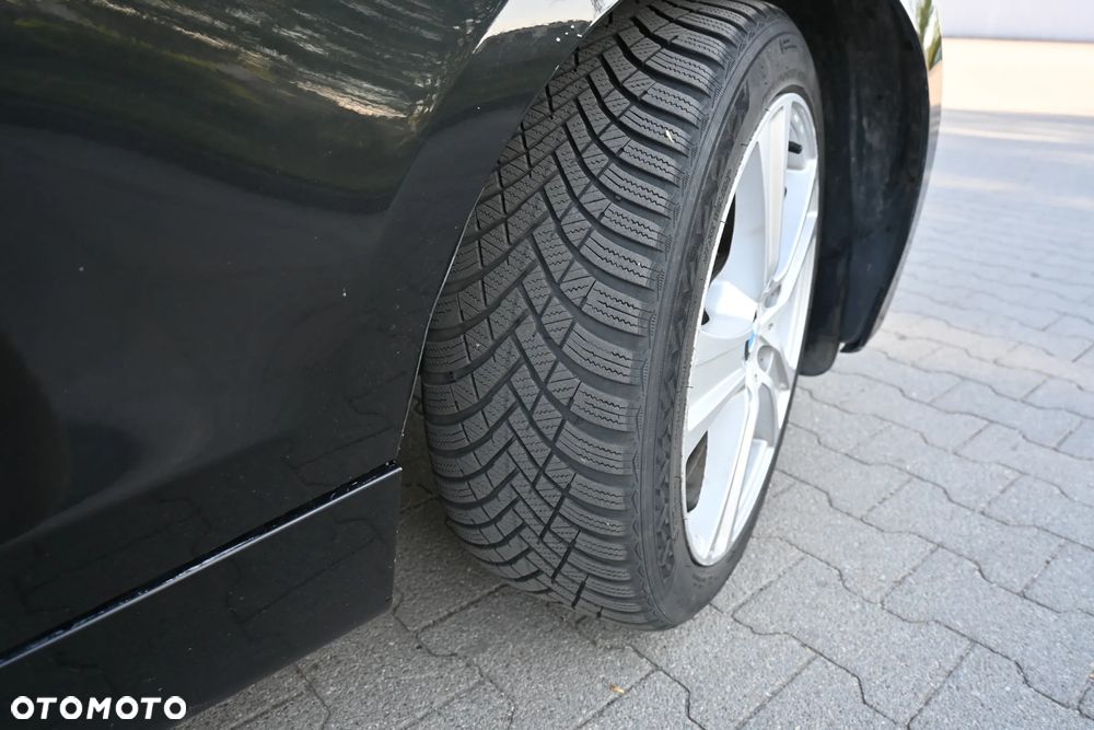 BMW Seria 1 123d - 7