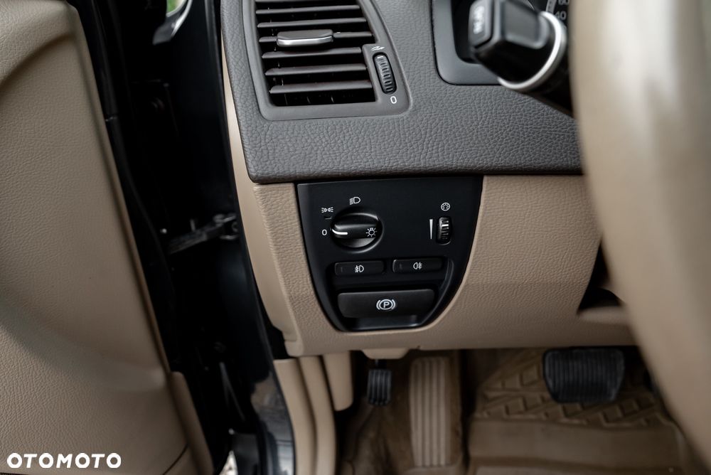 Volvo XC 90 D5 AWD Geartonic Executive - 29