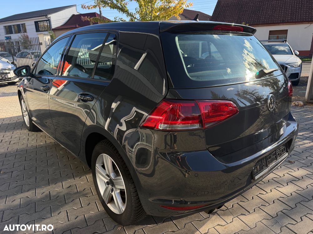 Volkswagen Golf 2.0 TDI SCR DSG Comfortline - 4