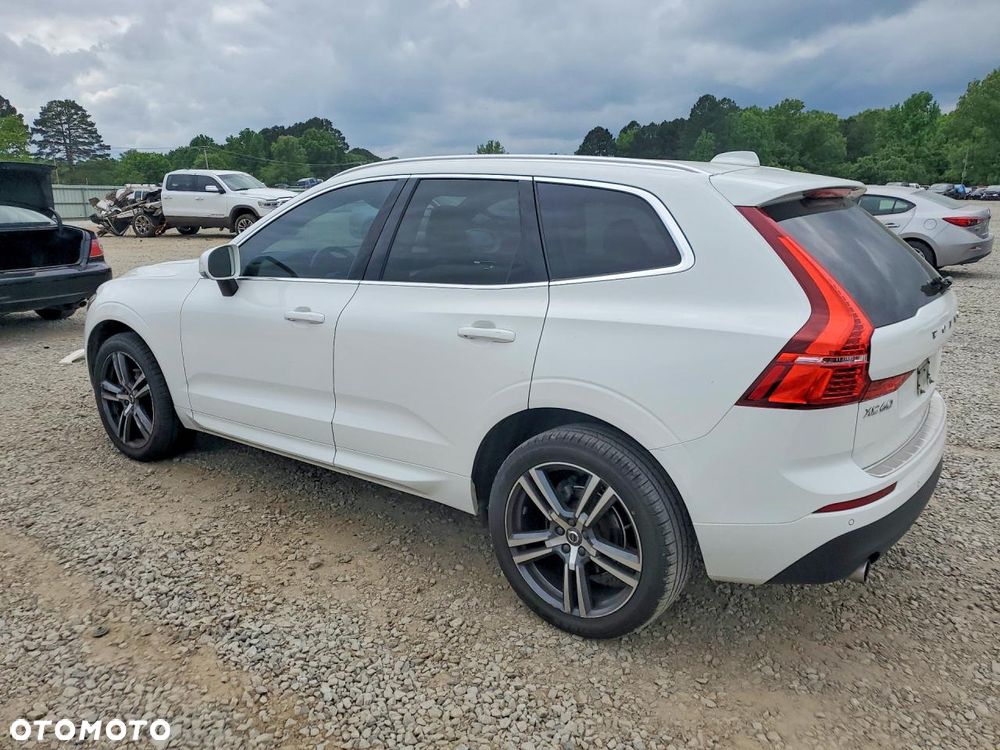 Volvo XC 60 T5 AWD Geartronic Momentum - 3