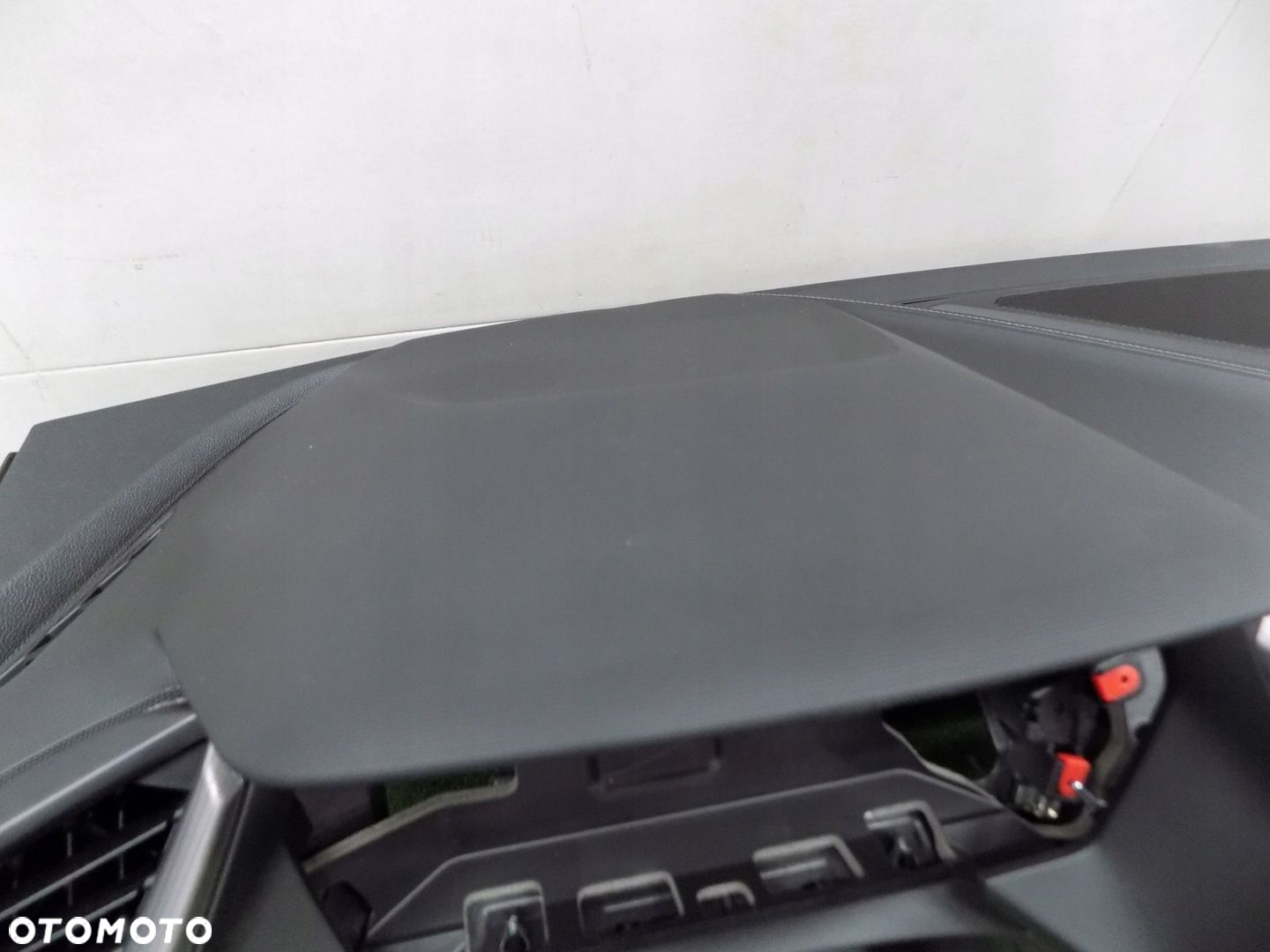 BMW F44 DESKA ROZDZIELCZA KONSOLA NIEREGENEROWANA NIĆ - 8