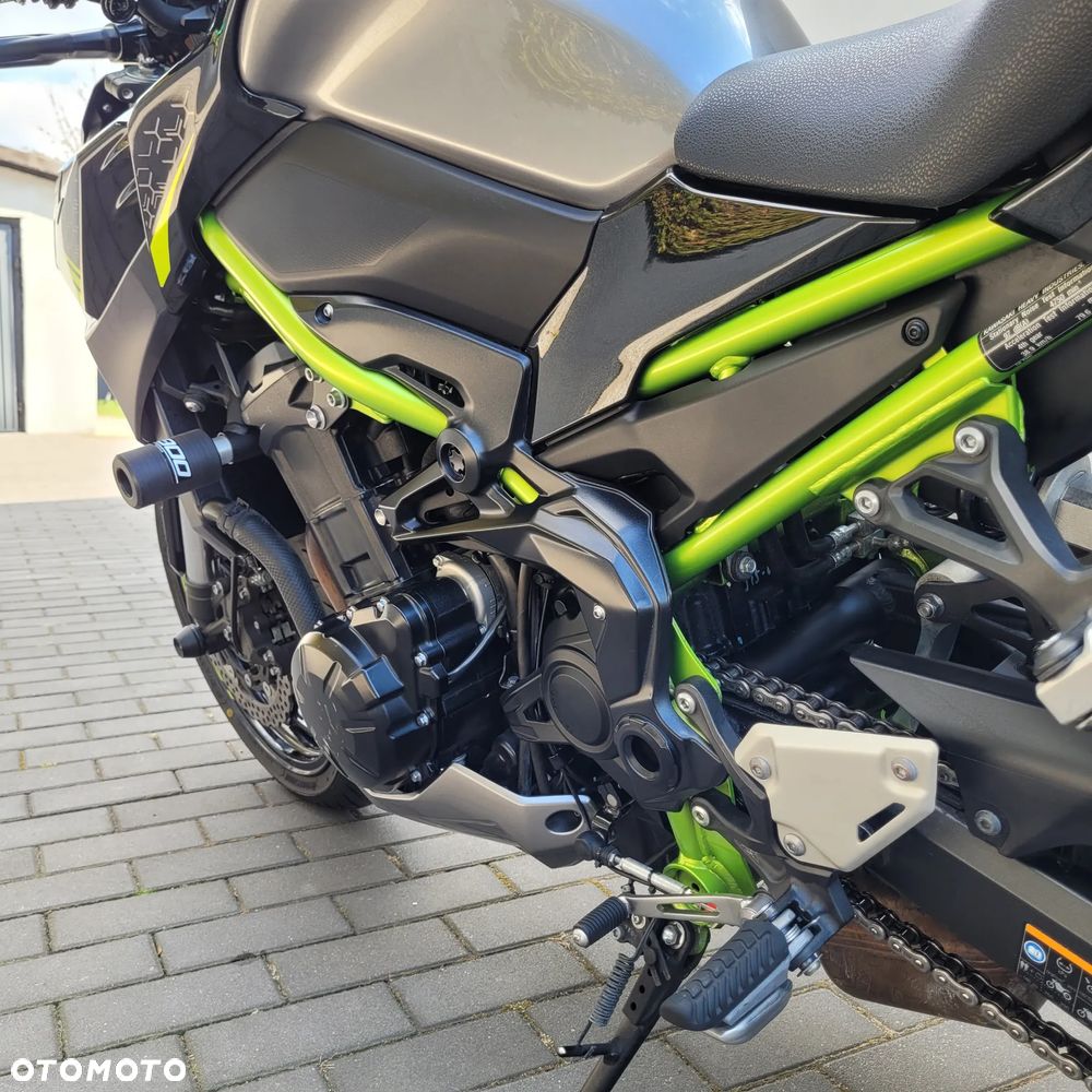 Kawasaki Z 900 - 23