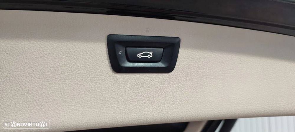 BMW 320 d Touring Aut. Sport Line - 23