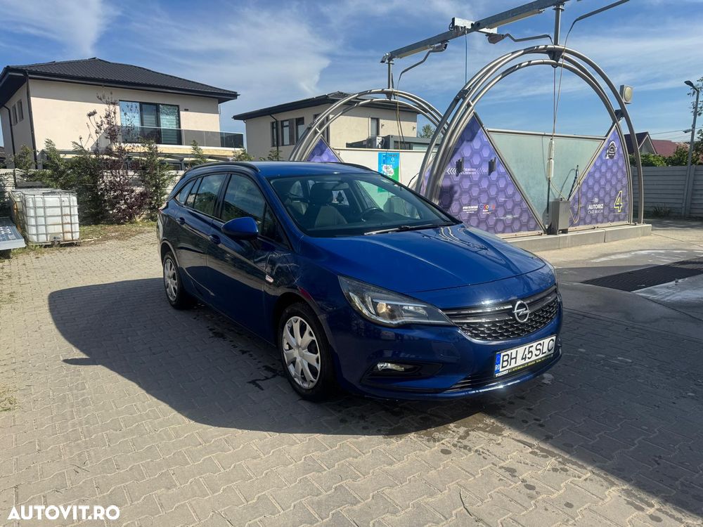 Opel Astra 1.6 CDTI ECOTEC ECOFlex Start/Stop Dynamic - 2
