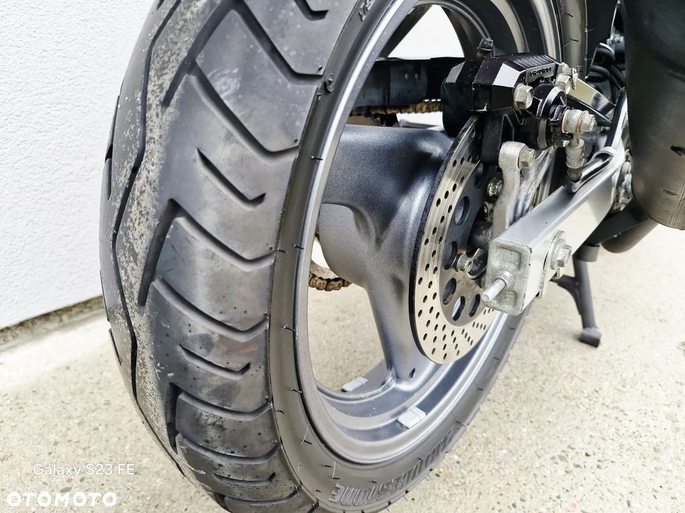 Suzuki GS - 32