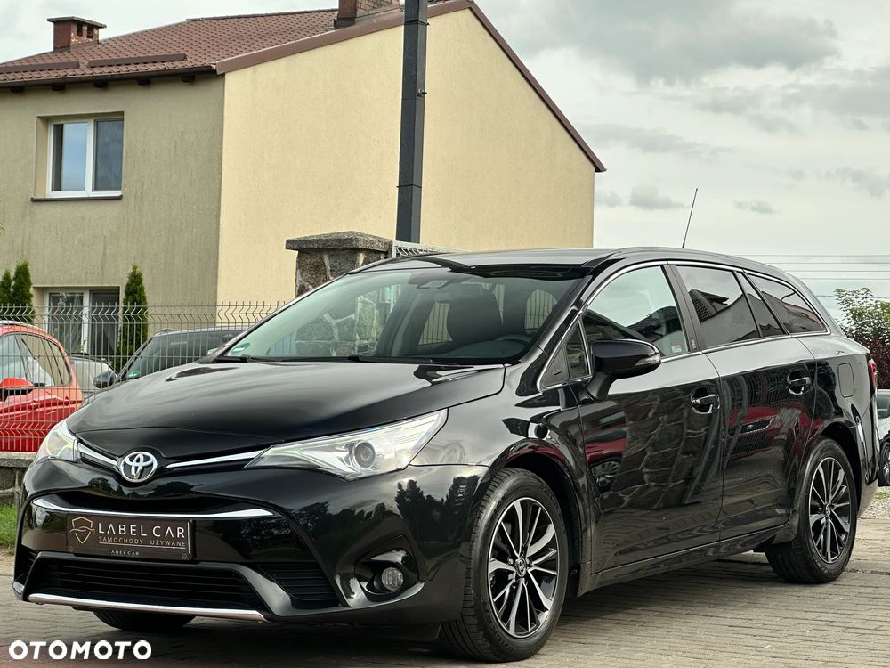 Toyota Avensis Touring Sports 1.8 Team Deutschland - 28